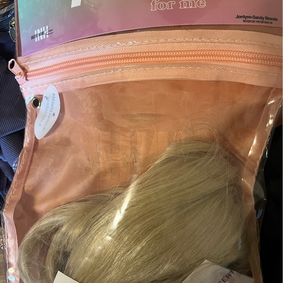 INH Jordynn ponytail extension - Picture 2 of 5